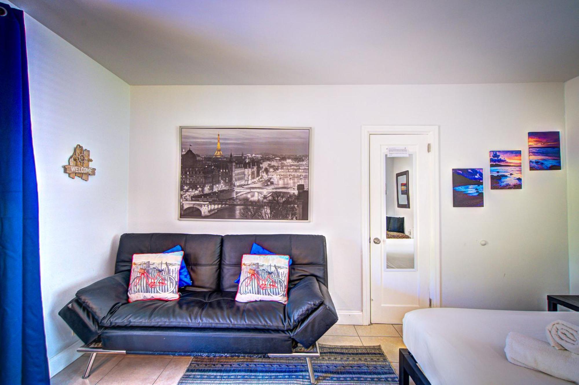 Little Paris By The Ocean Self Check In Hotel Fort Lauderdale Exterior photo