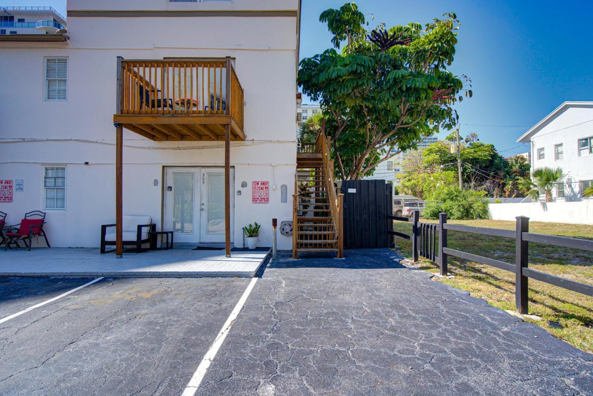 Little Paris By The Ocean Self Check In Hotel Fort Lauderdale Exterior photo